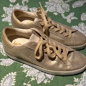Sam Edelman Aubrie Gold Glitter Sneakers